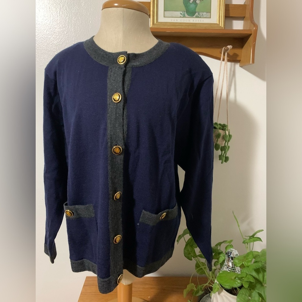 Urban Wool Vtg Navy Cardigan with Gray Trim and Gold Buttons 100% Merino Wool M
